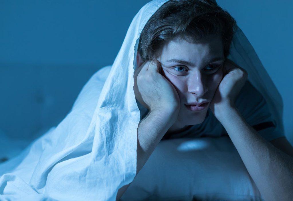 Uyumakta zorluk çekiyorsanız bunları artık yemeyi bırakmalısınız