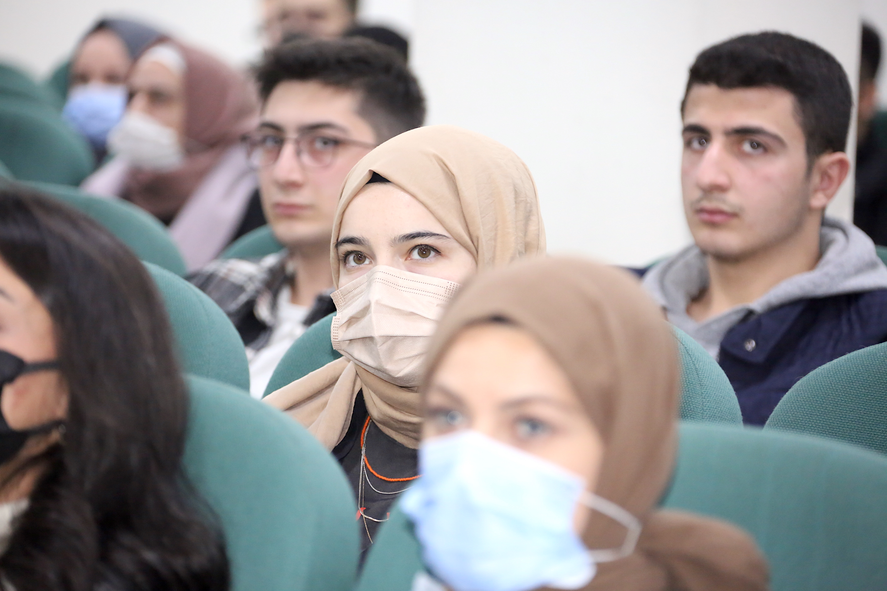 Gürsu Belediyesi gençlerin geleceğine ışık olmaya devam ediyor.