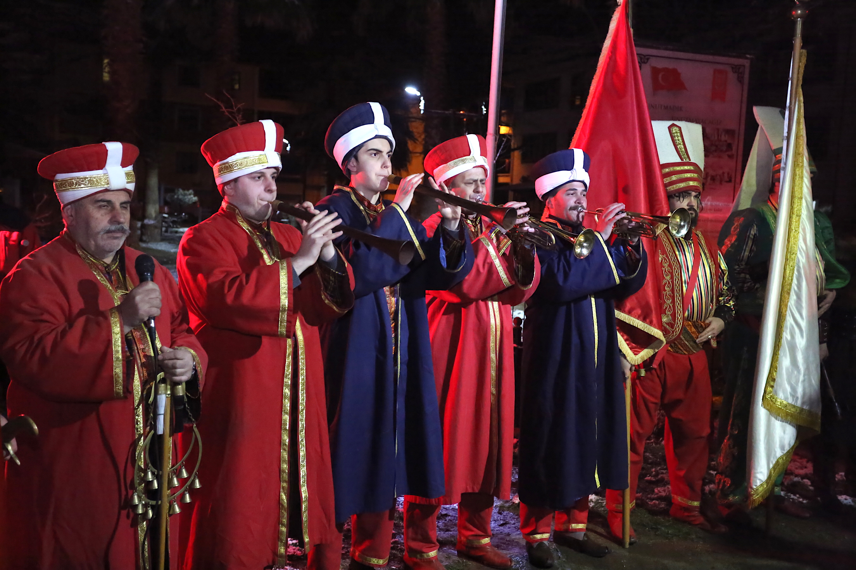 GÜRSU AYYILDIZ MEHTERAN TAKIMI’NDAN ÇANAKKALE COŞKUSU