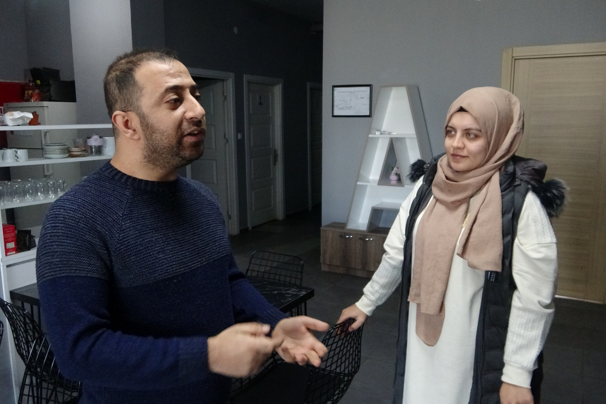 Bursa'da yaşayan Togg talihlisi: 'İki ay içerisinde bir oğlum olacak, Togg'u sünnet aracı yapacağız'