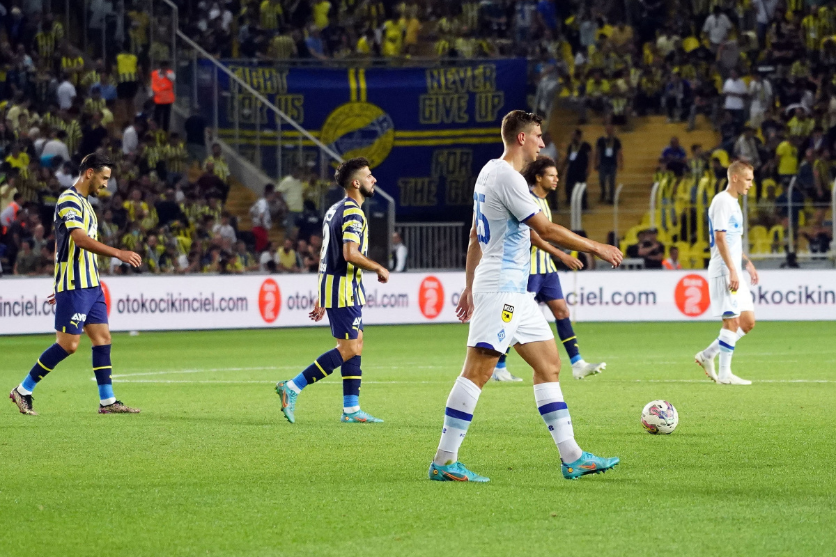 Fenerbahçe Şampiyonlar Ligi'ne erken havlu attı