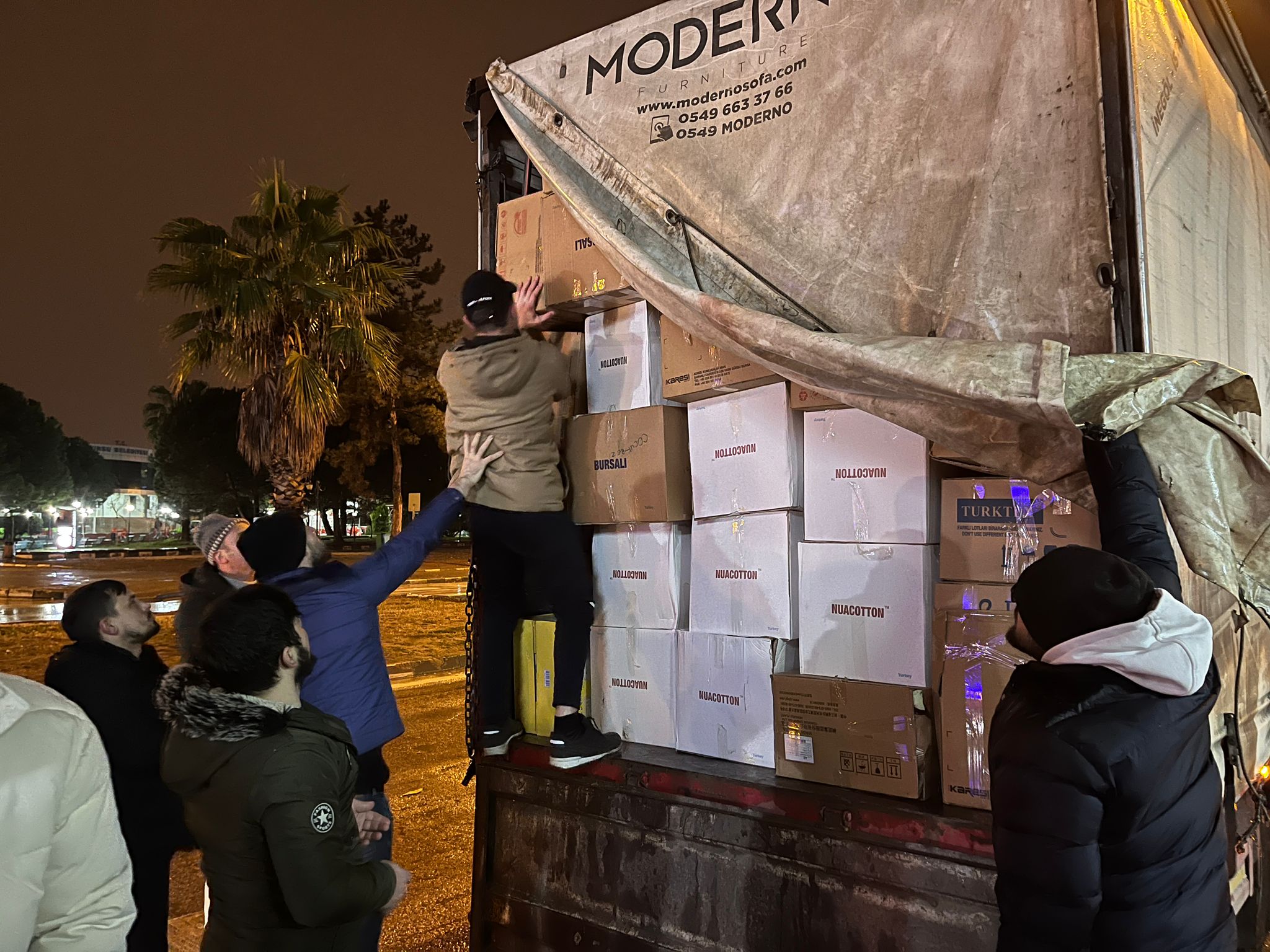 Umut Eli Olmak İçin Gürsu Tek Yürek