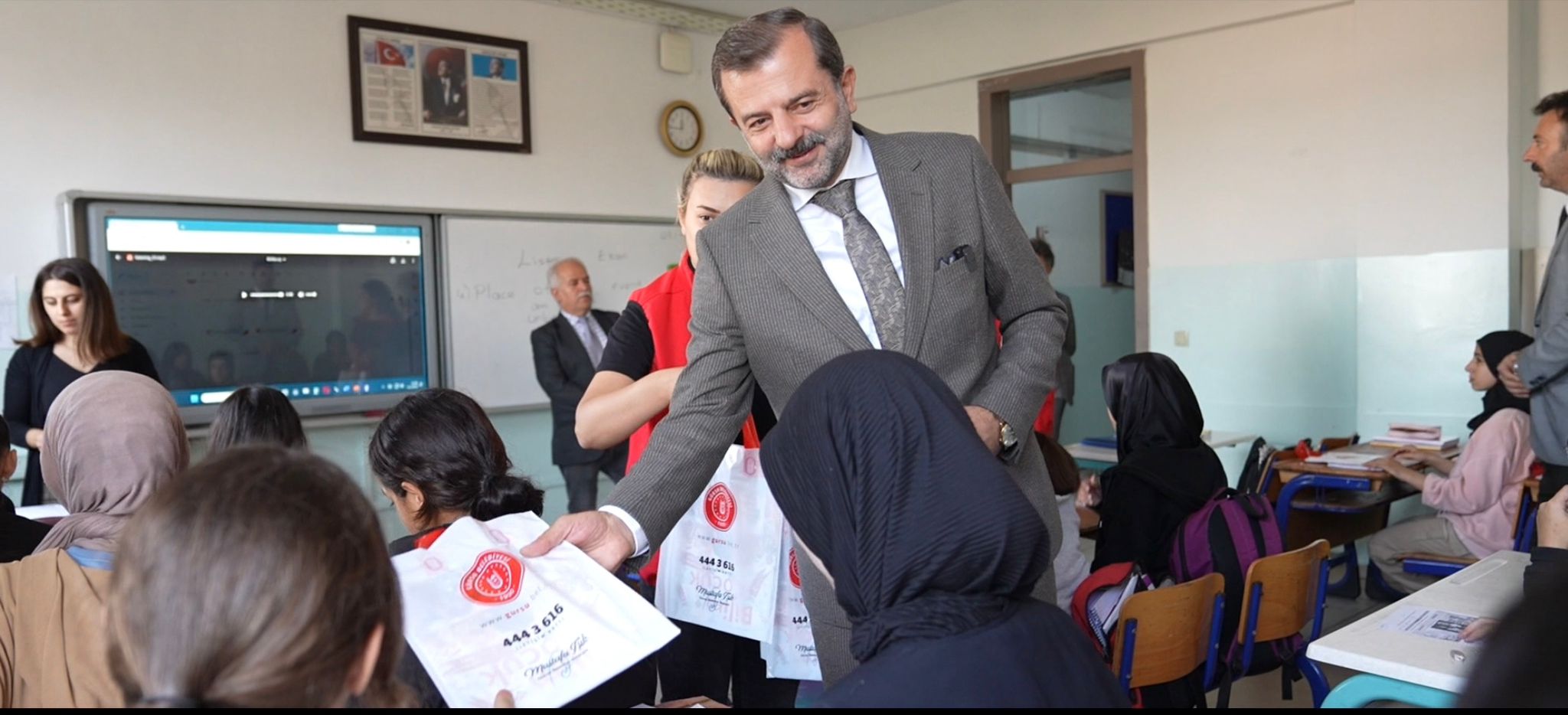 Gürsu Belediyesi’nden Çocuklara Özel Tübitak Dergisi