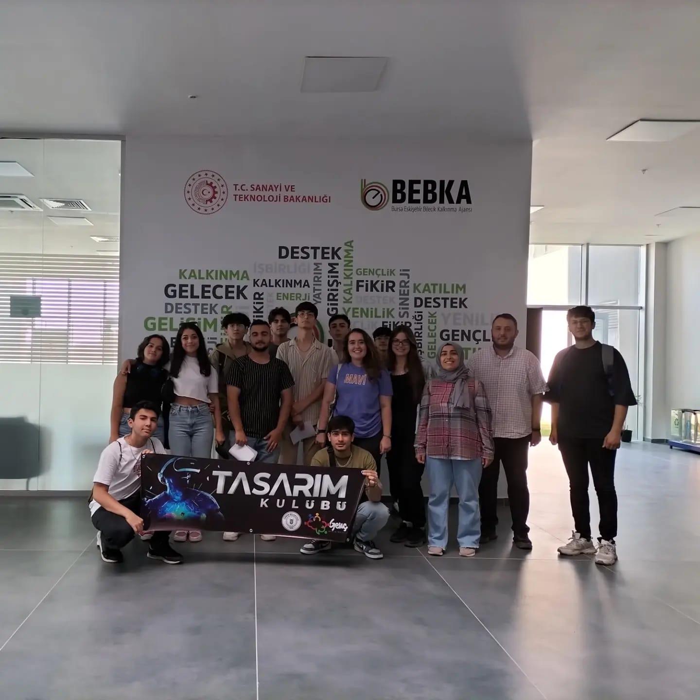 Gürsu Belediyesi, Uygulama Kulüpleriyle Gençlerin Yetkinliklerini Geliştiriyor