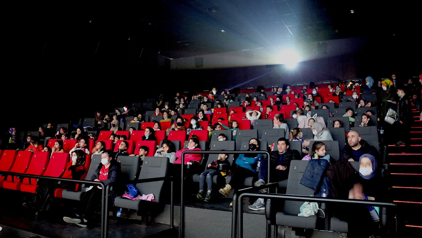 Gürsulu minikler kahraman çevrecileri izledi