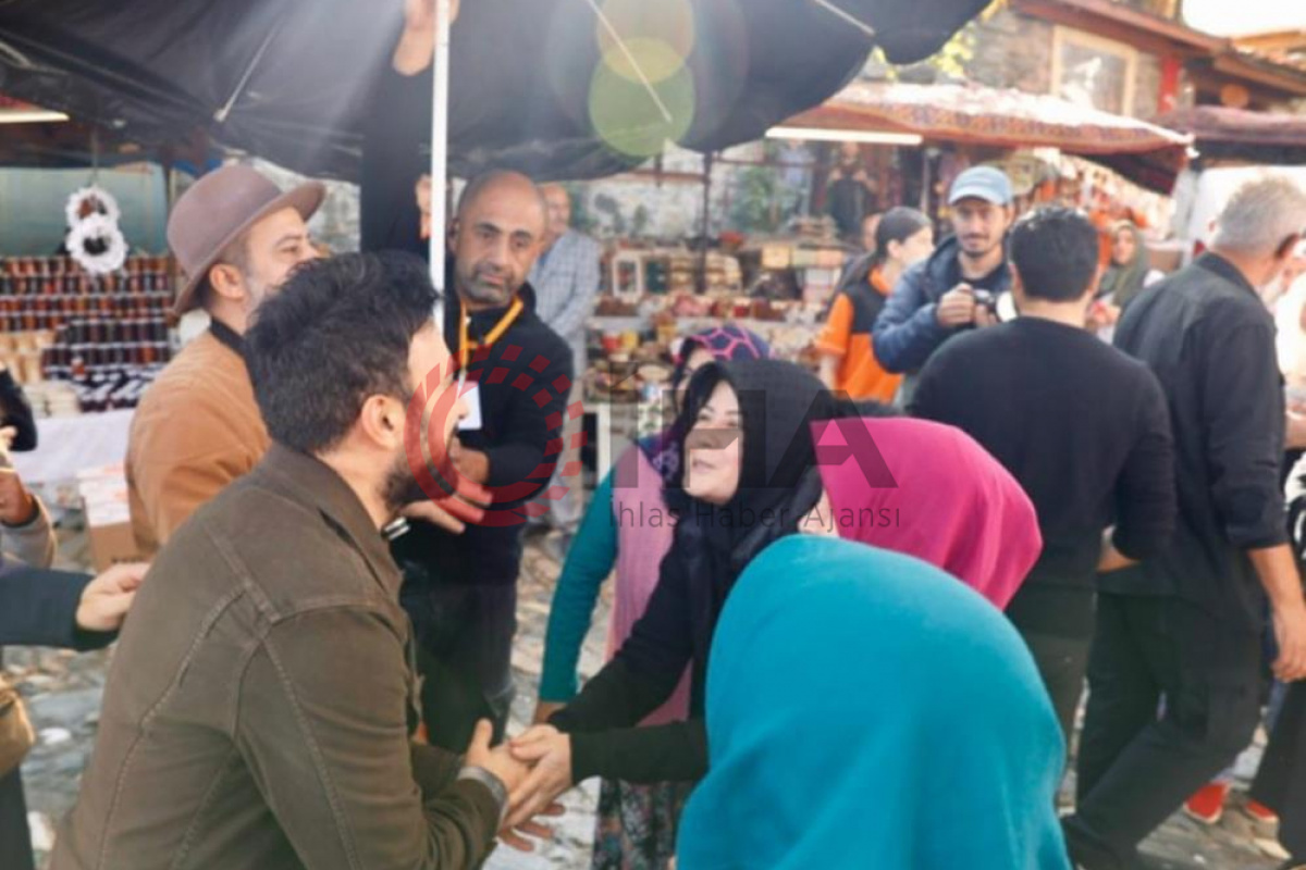 Megastar Tarkan Bursa'da