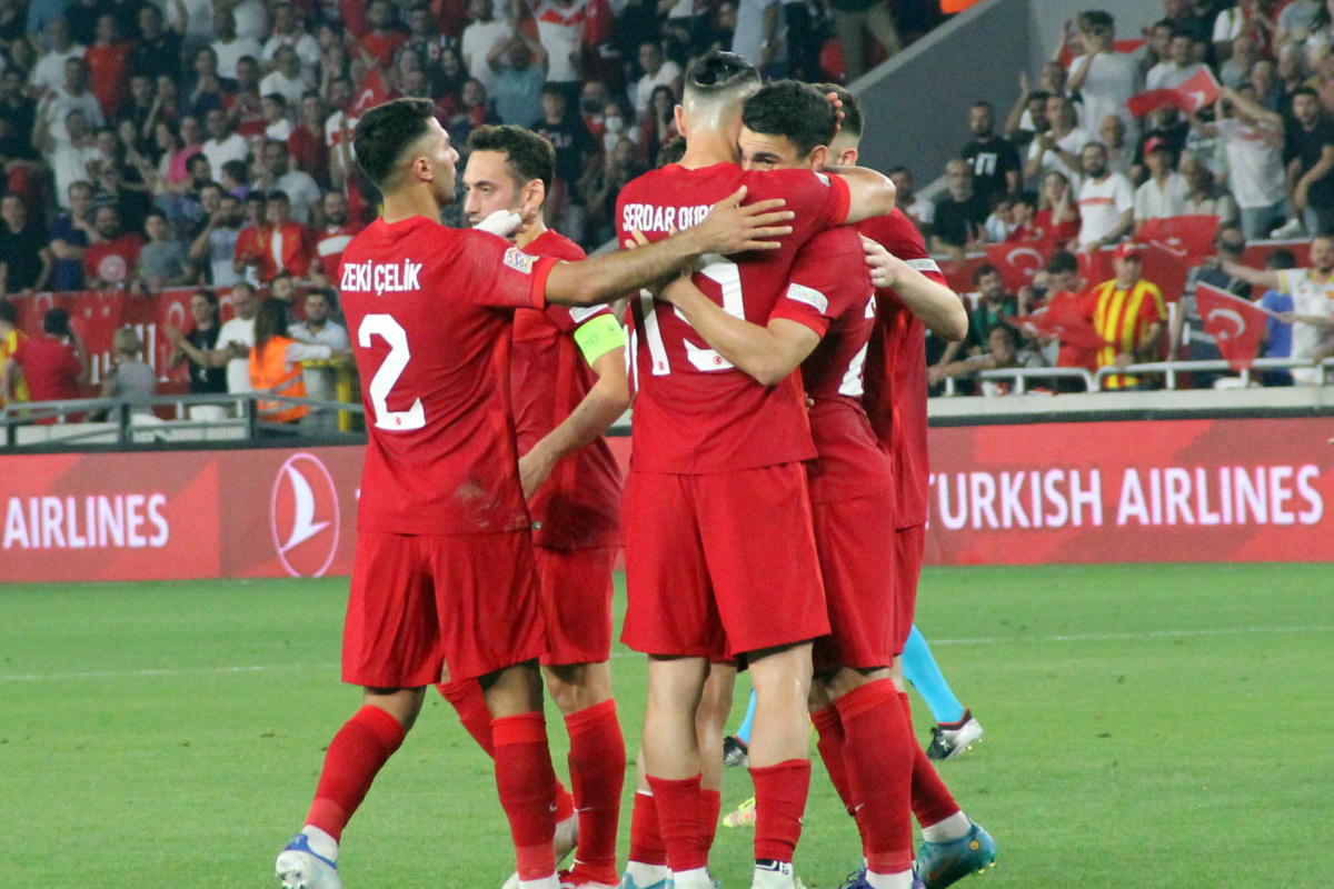 Milliler, 4'te 4 yaptı